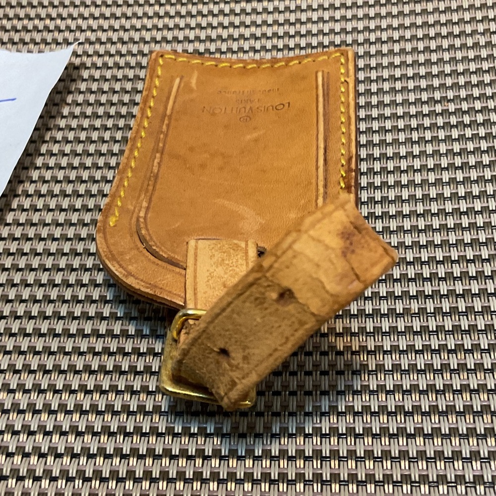 Louis Vuitton Leather Luggage Tag - Picture 8 of 8